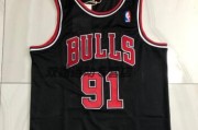 NBA18号球衣号码排行榜（回顾历届NBA球员穿着18号球衣留下的传奇时刻）