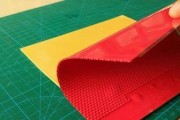 如何选择适合自己的乒乓球胶皮（掌握关键要素，提升乒乓球技巧）