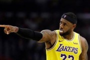 十大NBA传奇巨星排行榜（探索篮球历史上最伟大的球员荣耀与传奇）