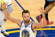 NBA历史常规赛三分排行榜（追逐纪录的华丽弧线，势不可挡的得分秘籍）