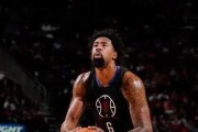 NBA历史罚球命中率排行榜（探索最准的球员和他们的技巧，揭秘命中率最高的罚球秘籍）
