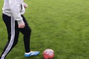 提升足球技巧（学习欧洲足球明星的绝技，成为球场上的巨星）