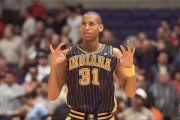 NBA三分命中数排行榜（揭秘NBA历史上三分球最准命中率的球员和他们的技巧）