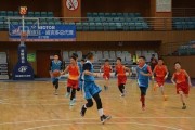 小篮球4v4全场防守的可行性（探讨小篮球4v4比赛中全场防守的战术和技巧）