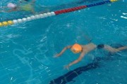 教师教游泳换气技巧的有效方法（提高游泳换气技巧的关键要点）