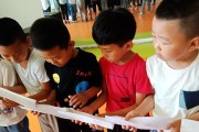 以乒乓球接力寓意成语的力量（乒乓球接力寓意成语的应用与启示）