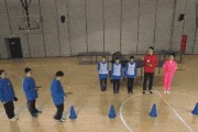 掌握乒乓球颠球技巧，提升横拍水平（通过科学教学方法，快速掌握乒乓球颠球技巧）