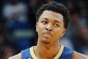 NBA球员薪水排行榜（探索NBA球员薪资巨额背后的真相，谁是最赚钱的球员？）