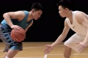 篮球防守技巧解析（掌握正确的防守姿势，提高对抗能力）