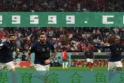 足球技巧大揭秘（掌握虚晃过人技巧，让对手望尘莫及）