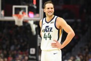 NBA季后赛历史单节得分排行榜（震撼场面、壮丽瞬间，NBA季后赛单节得分纪录的璀璨光芒）