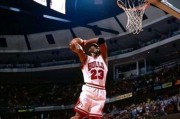 NBA历史上球员统治力排行榜（窥探篮球历史中最强球员的无尽荣耀与力量）